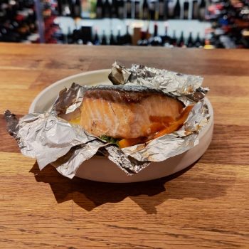 La Tavina Bar - Restaurante | Cata Bodegas Valdelana cata-valdelana. Maridaje-salmon. La Tavina. Logroño-Calle Laurel.