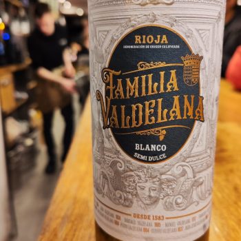 La Tavina Bar - Restaurante | Cata Bodegas Valdelana cata-valdelana. Juan Valdelana Blanco. La Tavina. Calle Laurel. La Tavina-Logroño